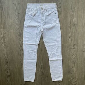 Citizens of Humanity White Distressed Jeans size 24